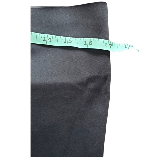 Good American Capri Legging Size:5 - Picture 9 of 10